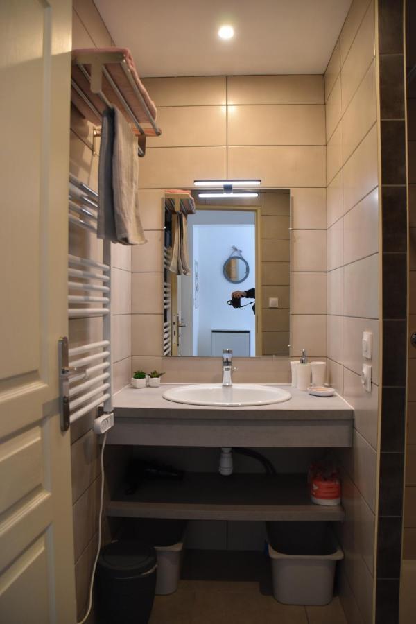 Lumineux Deux Pieces En Rez De Jardin Apartment Hyères
